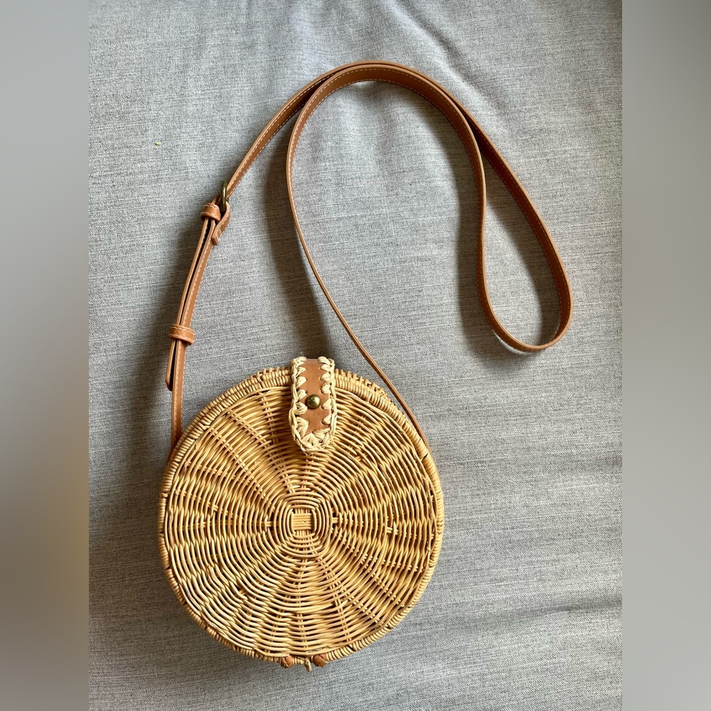 Nantucket Rattan Round Satchel Bag